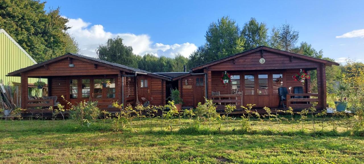 Ruime Romantische Blokhut Zwaanshoek Bagian luar foto